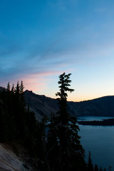 Matahari terbit, kawah Danau Oregon — Stok Foto