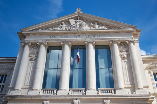 Palais de adalet