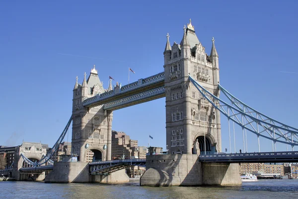 Tower Bridge over Thames — Stock Photo, Image