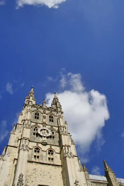 Katedrála v Canterbury a obloha — Stock fotografie