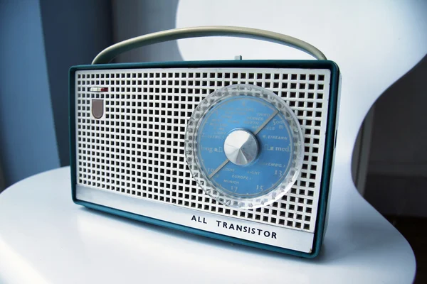 Retro transistor radio — Stock Photo, Image