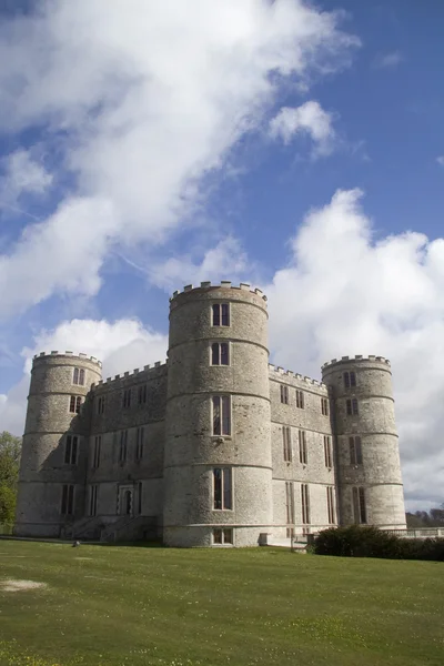 Castelo e céu de Lulworth — Fotografia de Stock