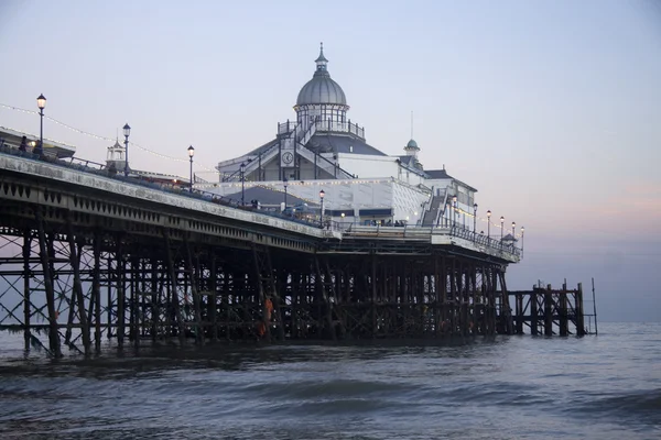 Engelska seaside pier — Stockfoto