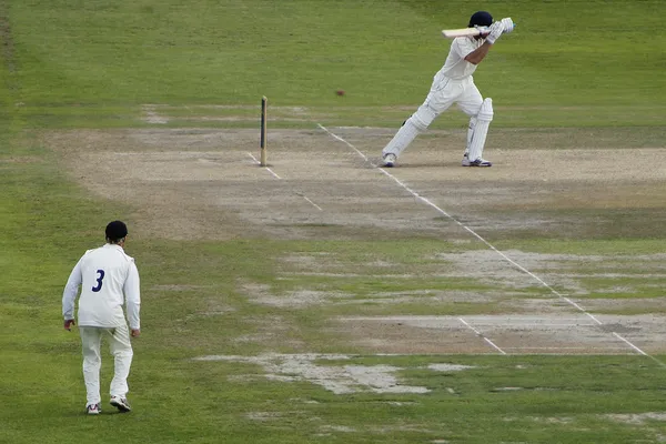 Scène Eersteklas Cricket Match Zoals Batsman Speelt Een Bal — Stockfoto