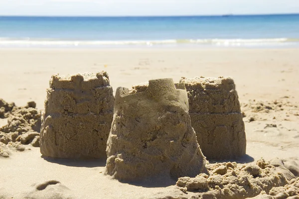 Châteaux de sable et plage — Photo