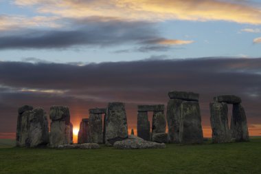 Moody Stonehenge clipart