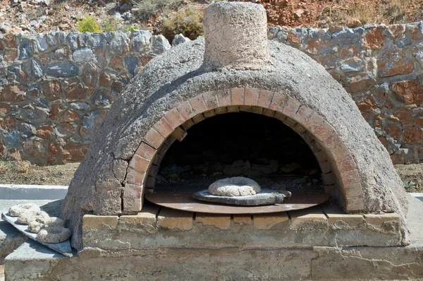 Деревянная печь  . — стоковое фото
