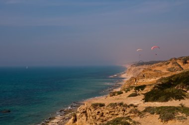 Yamaçparaşütü Akdeniz, İsrail üzerinde. Deniz, İsrail .