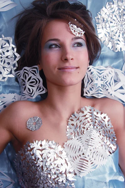 Retrato Menina Com Maquiagem Flocos Neve Cortados — Fotografia de Stock