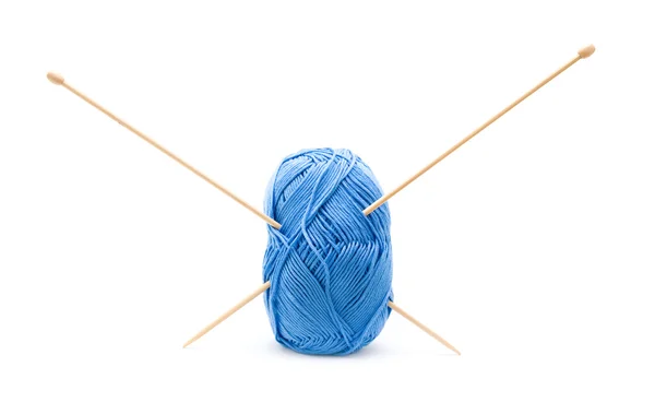 Blue Cotton Knitting Yarn Ball Pair Bamboo Wooden Knitting Needles — Stock Photo, Image