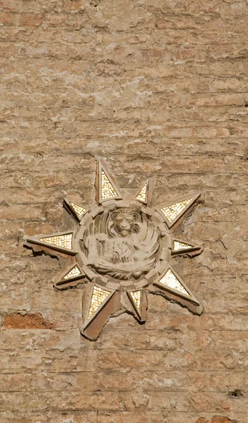 Veneza leão alado, decoração da parede da casa — Fotografia de Stock