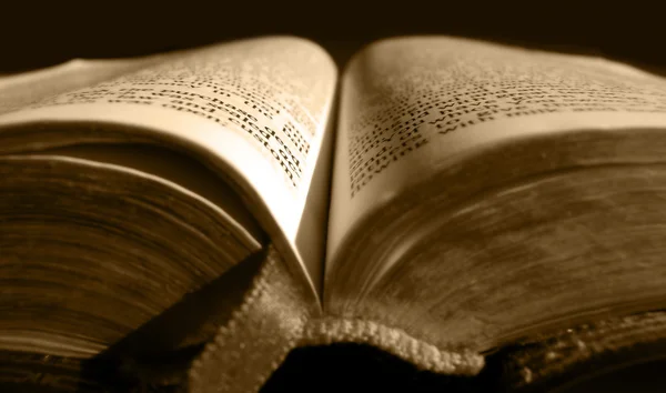 Старі Біблії — стокове фото