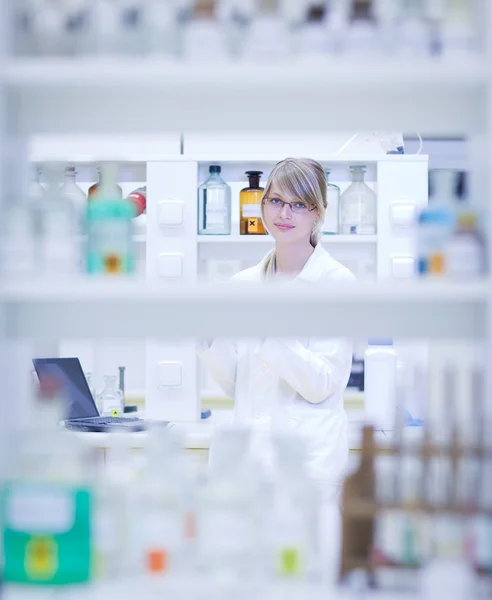 Portrait Female Researcher Carrying Out Research Chemistry Lab Color Toned — Stock Photo, Image