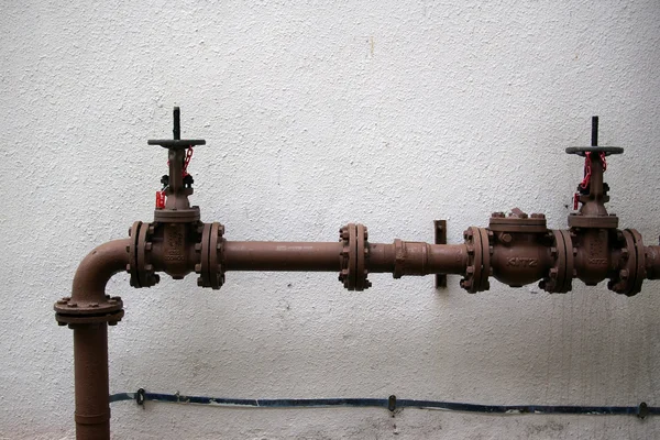 Metall bevattnar pipelines — Stockfoto