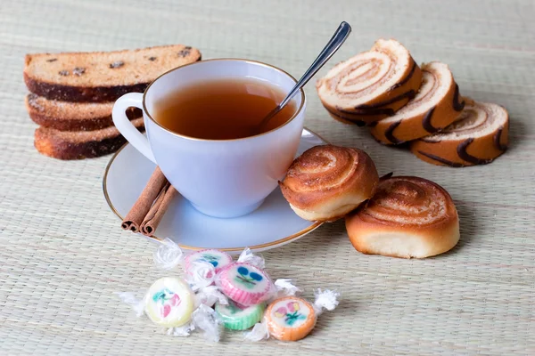 Conjunto Mesa Para Chá Alto Com Biscoitos — Fotografia de Stock