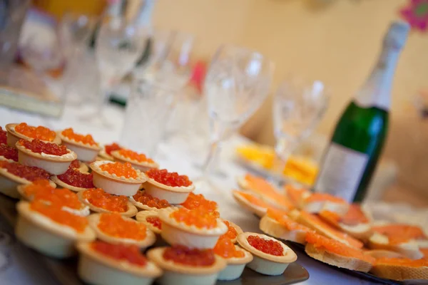 Kaviar och champagne — Stockfoto