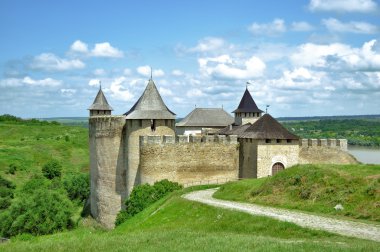 The Khotyn Fortress is a fortification complex located on the shores of the Dniester River in Khotyn, Chernivtsi Oblast (province) of western Ukraine. clipart