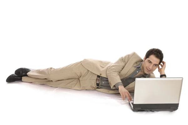 Człowiek pracy z pc na laptopa — Zdjęcie stockowe