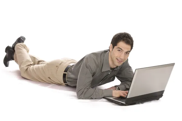Homme travaillant avec ordinateur portable pc — Photo