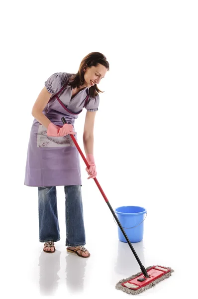 Dona de casa com suprimentos de limpeza — Fotografia de Stock