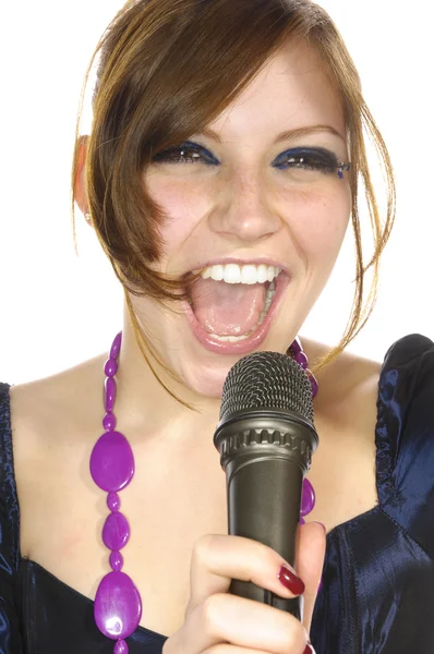 Ładna dziewczyna śpiewa — Zdjęcie stockowe