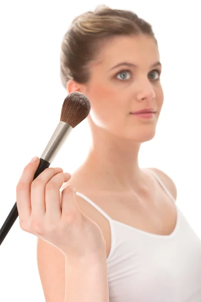 Série de cuidados com o corpo - jovem mulher fazendo maquiagem — Fotografia de Stock