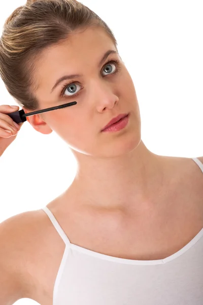身体护理系列-金发女人应用睫毛膏 — 图库照片