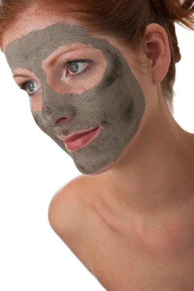 Серия по уходу за телом - Красивая женщина с грязной маской — стоковое фото