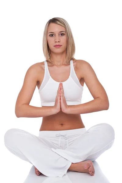 Serie Fitness - Mujer atractiva en posición de yoga —  Fotos de Stock