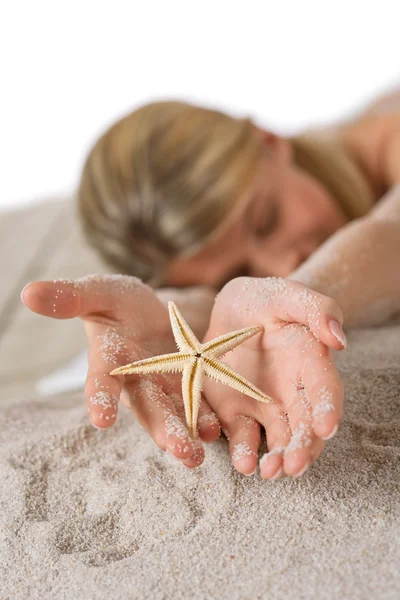 Beach Woman Holding Starfish Lying Sand Sunbathing Covered Sand — Stock Photo, Image