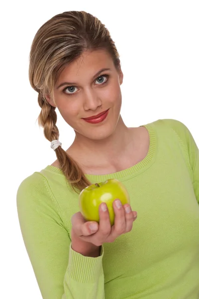 Zdravého životního stylu série - usmívající se žena hospodářství apple — Stock fotografie