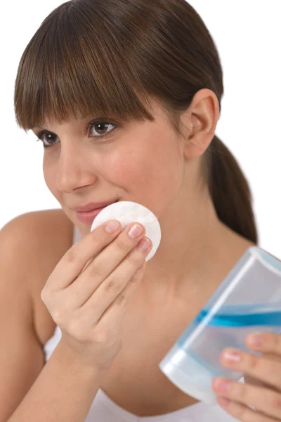 Body care - Female teenager cleaning face — Stock Photo, Image