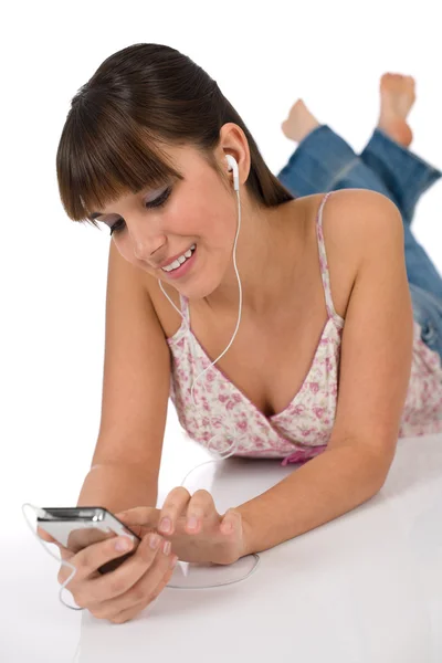 Uczeń - szczęśliwy, kobiece kobieta młody nastolatek słuchać muzyki — Zdjęcie stockowe