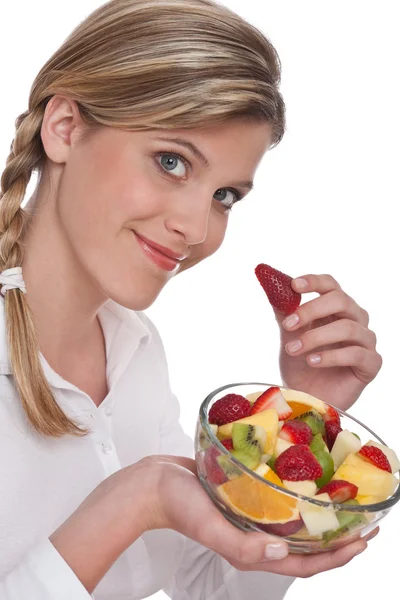 Série de estilo de vida saudável - Mulher com salada de frutas — Fotografia de Stock