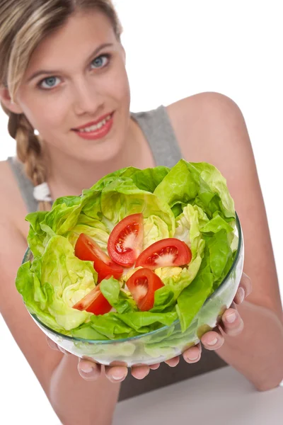 Zdravého životního stylu série - žena se salátem — Stock fotografie