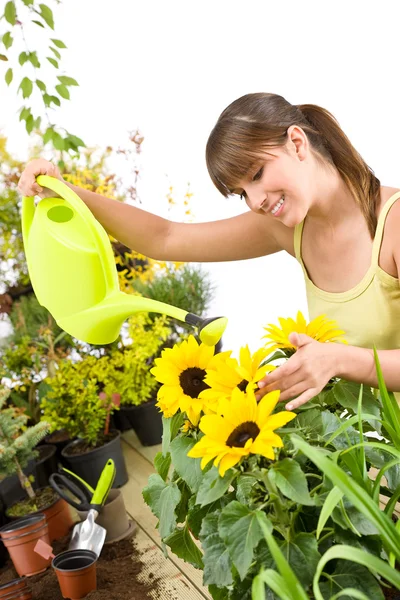 Jardinería Mujer Con Regadera Flores Vertiendo Agua Sobre Fondo Blanco —  Fotos de Stock