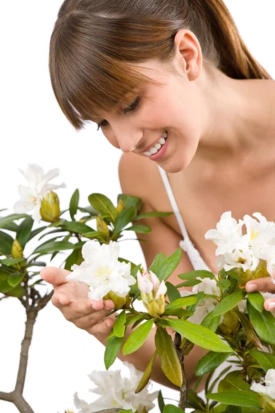 Jardinagem - Retrato de mulher com flor de Rhododendron — Fotografia de Stock