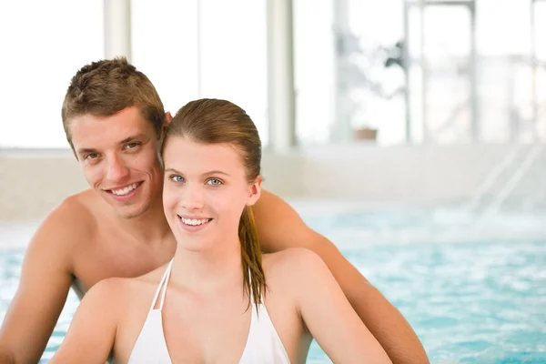 Swimming Pool Young Cheerful Couple Have Fun Poolside — Stock Photo, Image