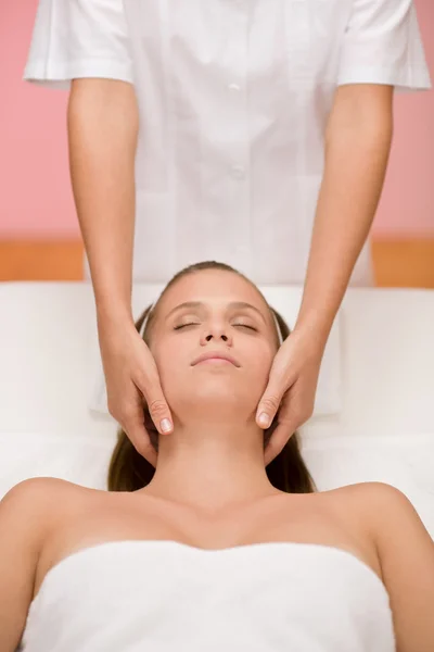 Kroppsvård Kvinna Ansikts Massage Day Spa — Stockfoto