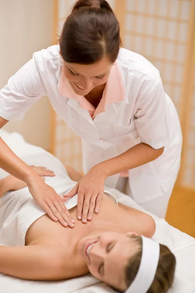 Skincare Massaggio Scollatura Donna Salone Centro Benessere Giorno — Foto Stock
