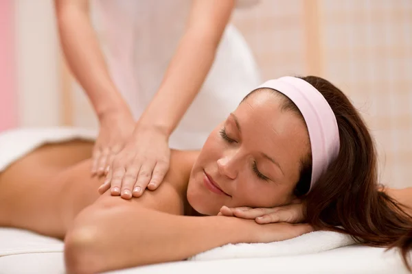 Cuidados Com Corpo Mulher Massagem Nas Costas Dia Massagem Spa — Fotografia de Stock