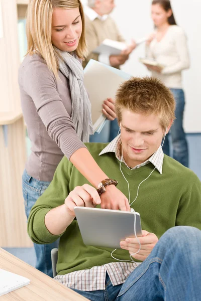 Touch Screen Tablet Computer Group Students Library — Stock Photo, Image