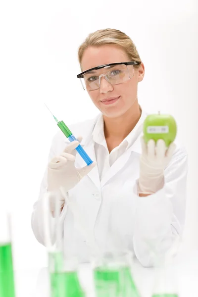 Genetische engineering - wetenschapper in laboratorium — Stockfoto