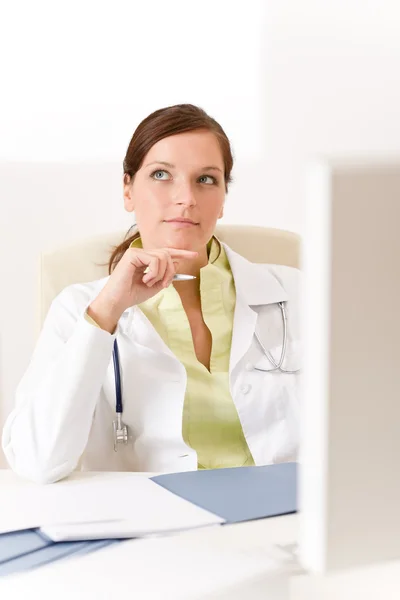 Female doctor at medical office — Stock Photo, Image
