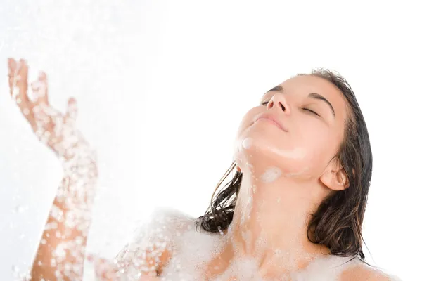Młoda Kobieta Korzystać Prysznic Białym Tle — Zdjęcie stockowe