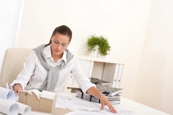 Young Female Architect Working Office Plans — Stock Photo, Image
