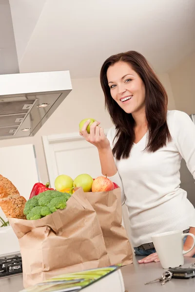 Young Smiling Woman Groceries Holding Apple Kitchen — Stock Photo, Image