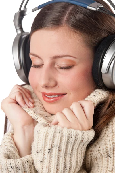 Retrato Mulher Feliz Desfrutando Música Com Fones Ouvido Vestindo Gola — Fotografia de Stock