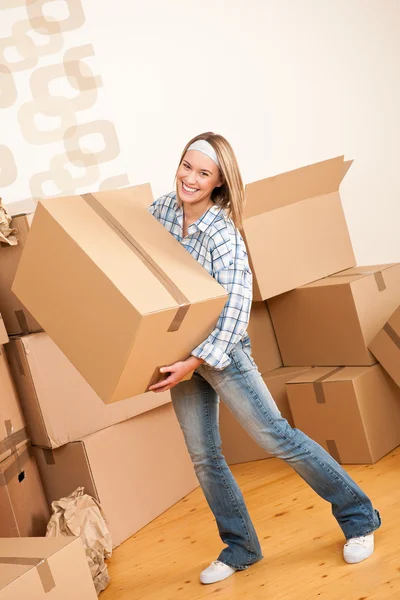 Movendo Casa Mulher Segurando Grande Caixa Papelão Nova Casa — Fotografia de Stock