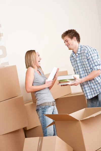 New House Young Couple Box New Home Unpacking Book — Stock Photo, Image